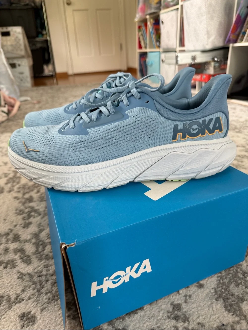 Hoka Men's Athletic Running Shoes in Light Blue with White Soles M ARAHI 7
